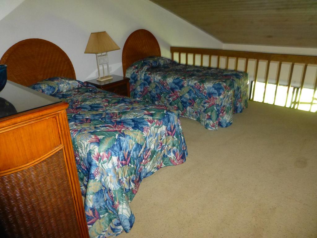 Mahina Surf 220 By Redawning Aparthotel Lahaina Esterno foto