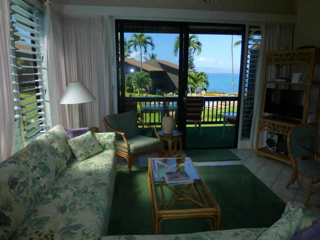 Mahina Surf 220 By Redawning Aparthotel Lahaina Esterno foto