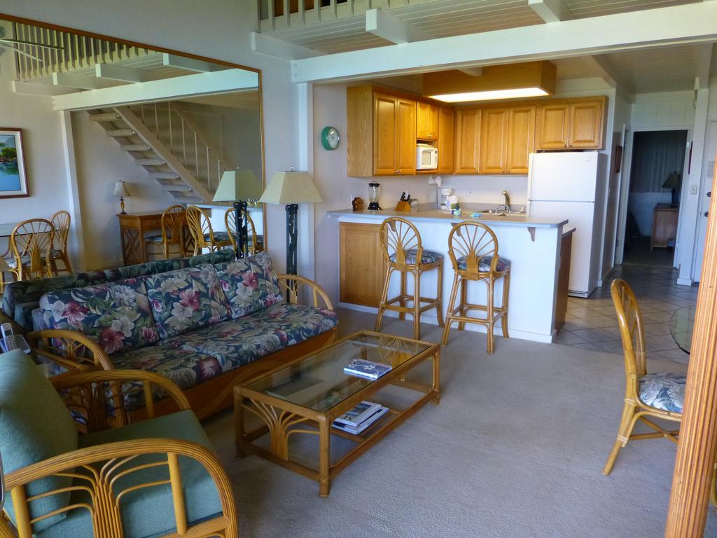 Mahina Surf 220 By Redawning Aparthotel Lahaina Esterno foto