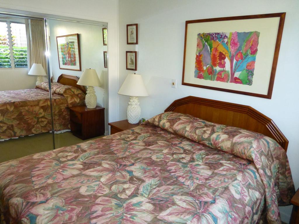 Mahina Surf 220 By Redawning Aparthotel Lahaina Esterno foto