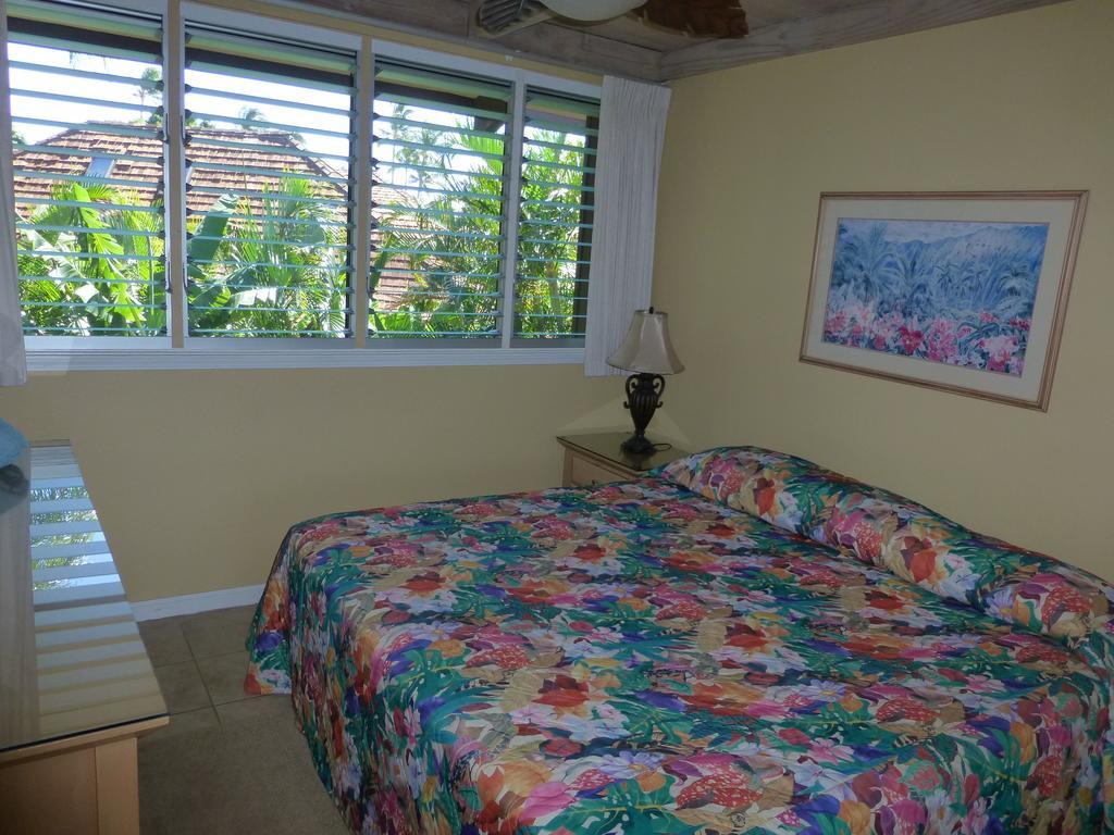 Mahina Surf 220 By Redawning Aparthotel Lahaina Esterno foto