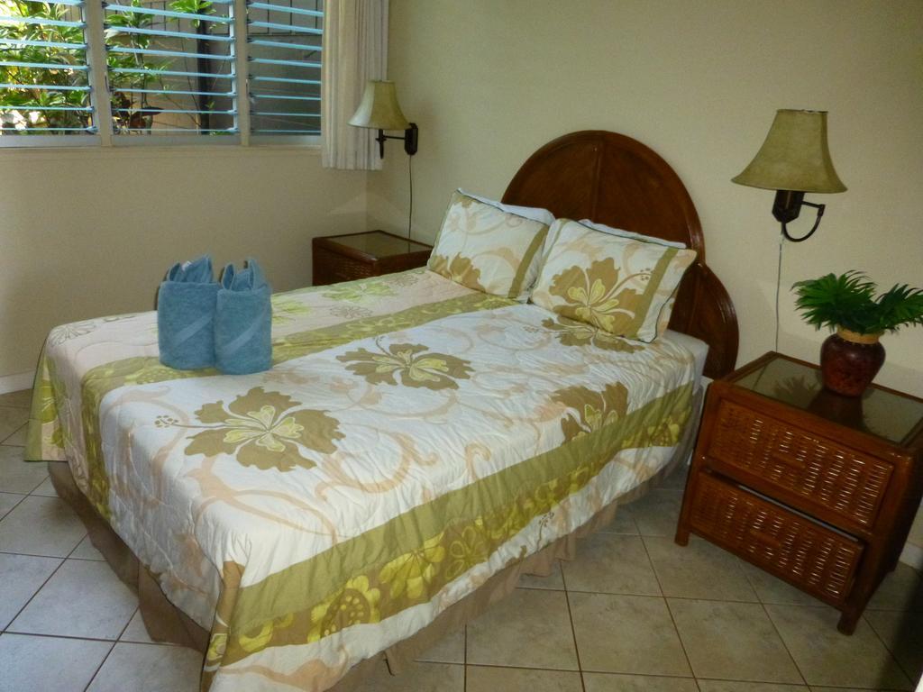 Mahina Surf 220 By Redawning Aparthotel Lahaina Esterno foto