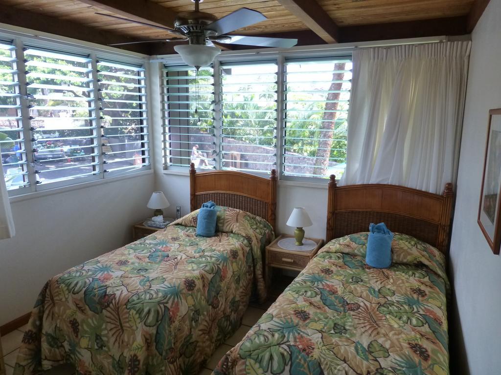 Mahina Surf 220 By Redawning Aparthotel Lahaina Esterno foto