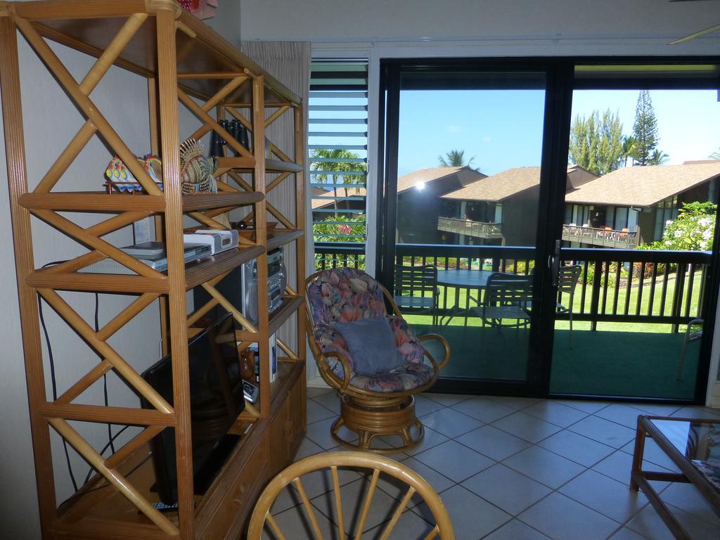 Mahina Surf 220 By Redawning Aparthotel Lahaina Esterno foto